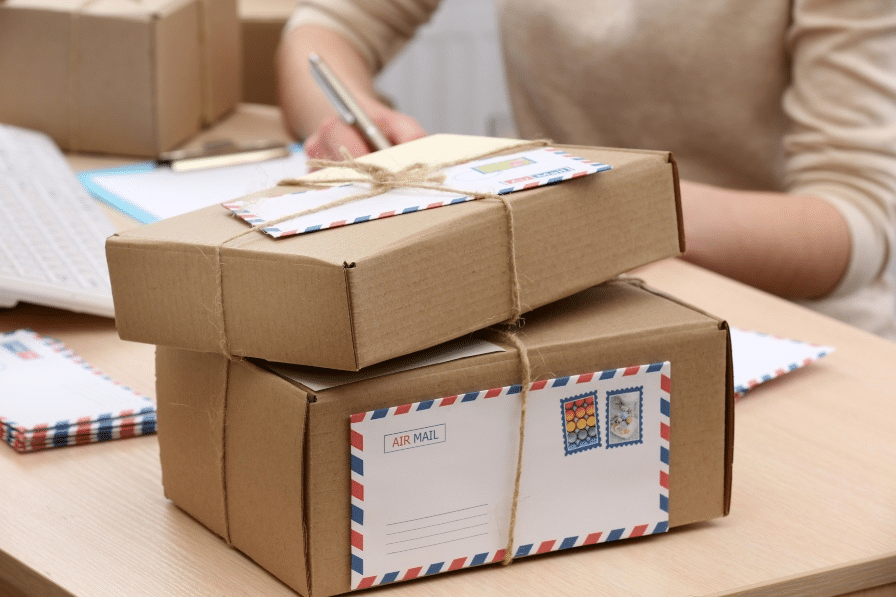 Cách gửi hàng qua bưu điện
